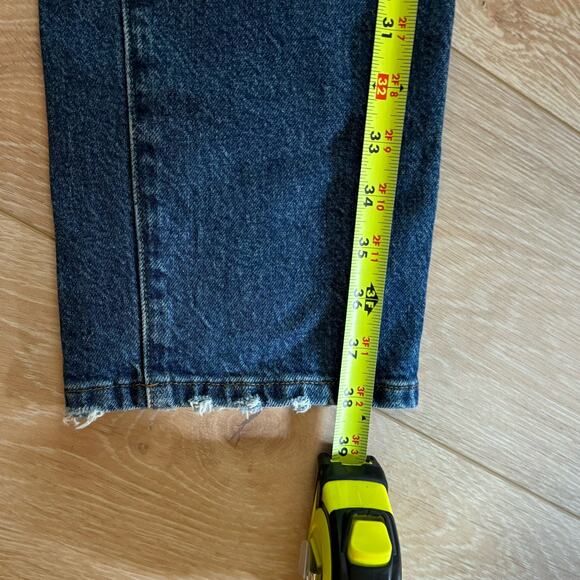 10/30 Good American Straight Leg Jeans Distressed Jeans - Picture 6 of 12